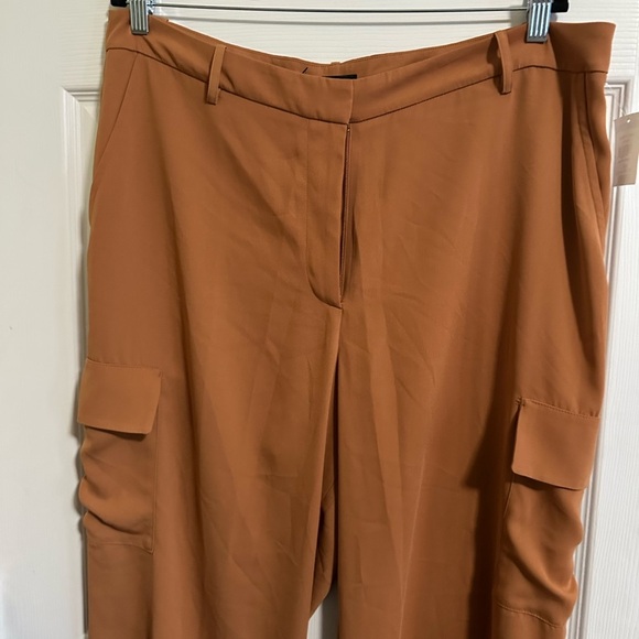 Halogen NWT Dressy Cargo Style Slacks ~ Wide Leg Size XL - Picture 2 of 3